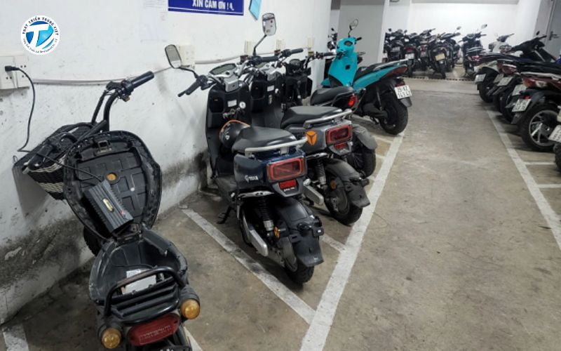 Không nên sạc pin xe đạp điện qua đêm